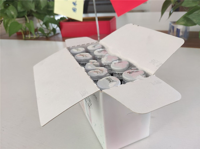 酵素口服液立式裝盒機(jī)應(yīng)用案例